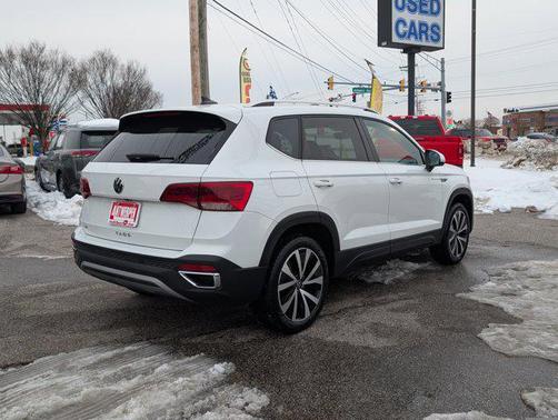 2023 Volkswagen Taos 1.5T SE