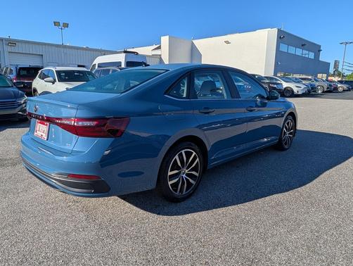 Monterey Blue 2025 Volkswagen Jetta 1.5T SE