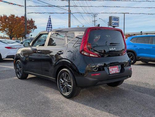 2022 Kia Soul EX