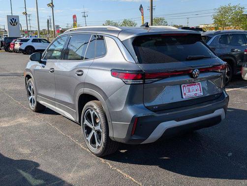 Platinum Gray Metallic 2026 Volkswagen Tiguan 2.0T SE 4MOTION
