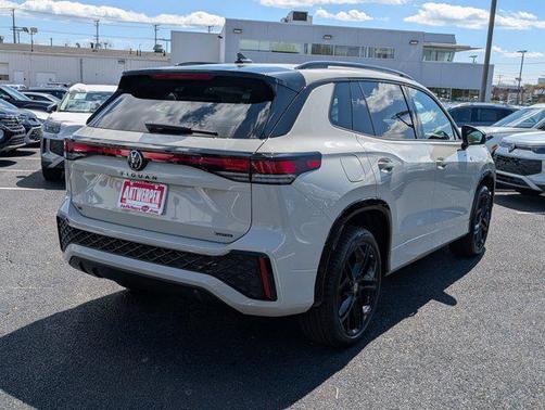 2026 Volkswagen Tiguan 2.0T SE R-Line Black 4MOTION