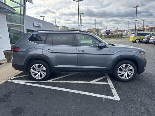 2021 Volkswagen Atlas 3.6L SE w/Technology