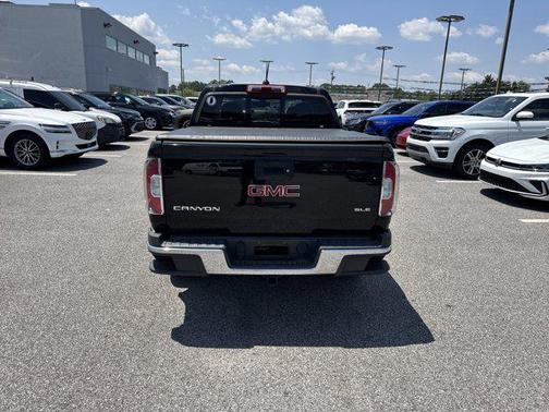 2017 GMC Canyon SLE