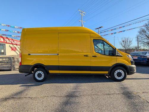 2021 Ford Transit-250 Base