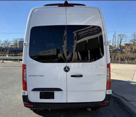 Arctic White 2024 Mercedes-Benz Sprinter 2500 Standard Roof