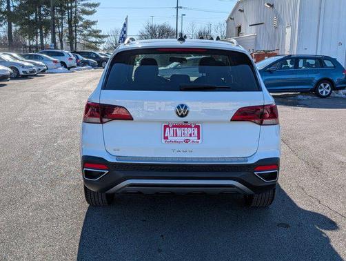 2022 Volkswagen Taos 1.5T SE