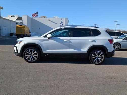 2022 Volkswagen Taos 1.5T SE