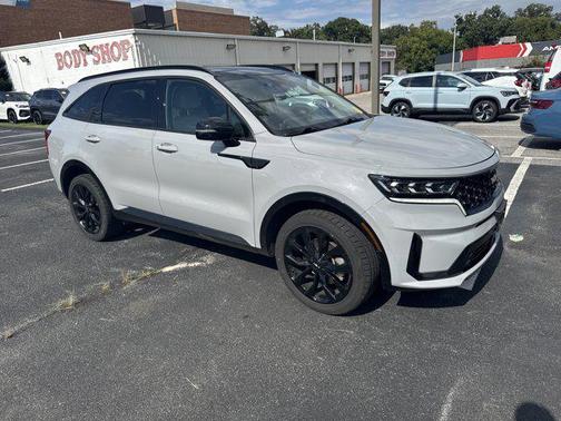 2022 Kia Sorento SX