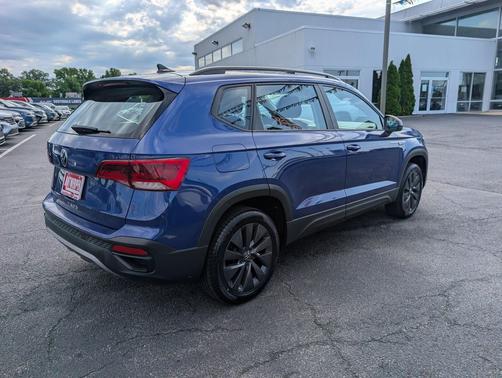 Blue Metallic 2022 Volkswagen Taos 1.5T S