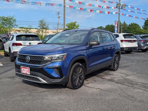 Blue Metallic 2022 Volkswagen Taos 1.5T S