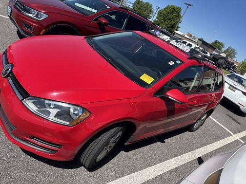 2017 Volkswagen Golf SportWagen TSI S