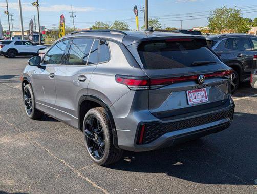 platinum gray metallic 2026 Volkswagen Tiguan 2.0T SE R-Line Black 4MOTION