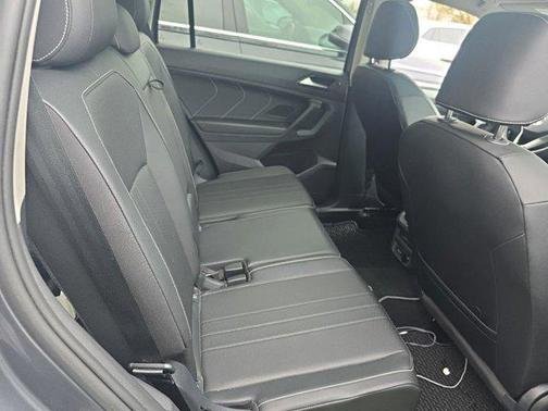 Platinum Gray Metallic 2023 Volkswagen Tiguan 2.0T SE 4MOTION