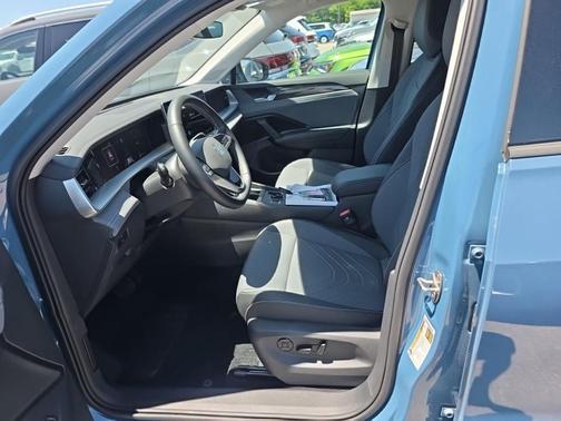 Monterey Blue Pearl 2025 Volkswagen Tiguan 2.0T SE 4MOTION