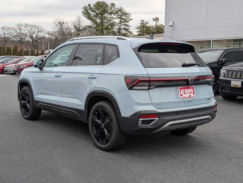 2026 Volkswagen Taos SEL