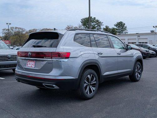 2025 Volkswagen Atlas 2.0T SE