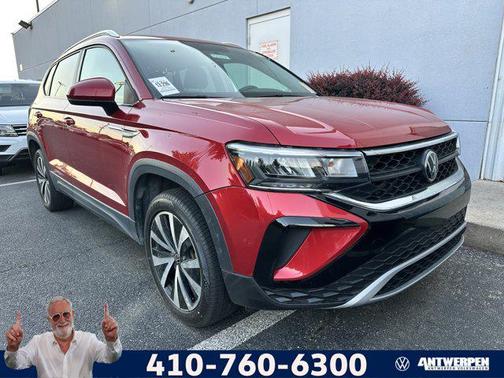 Kings Red Metallic 2022 Volkswagen Taos 1.5T SE