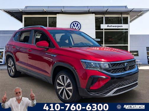 Kings Red Metallic 2022 Volkswagen Taos 1.5T SE