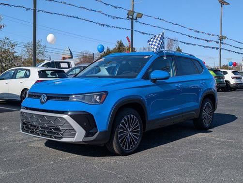 2025 Volkswagen Taos 1.5T SE