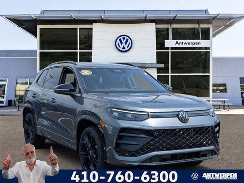 2025 Volkswagen Tiguan 2.0T SE R-Line Black 4MOTION