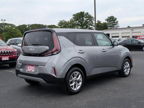 2024 Kia Soul LX