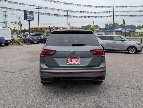 2022 Volkswagen Tiguan 2.0T SE R-Line Black