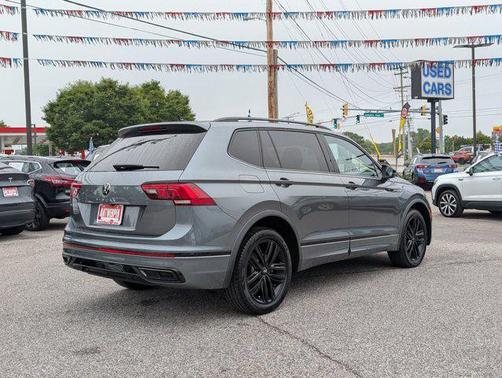 2022 Volkswagen Tiguan 2.0T SE R-Line Black