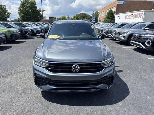 2022 Volkswagen Tiguan 2.0T SE R-Line Black