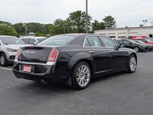 2011 Chrysler 300 Limited