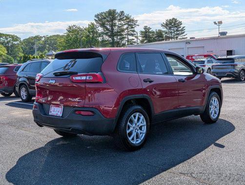 2017 Jeep Cherokee Sport
