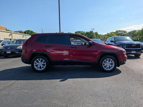 2017 Jeep Cherokee Sport