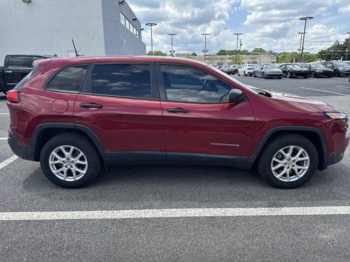 2017 Jeep Cherokee Sport