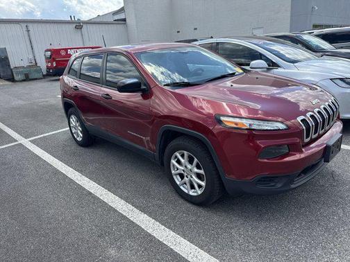 2017 Jeep Cherokee Sport