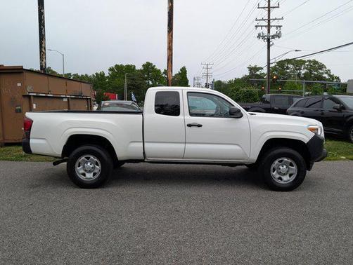 Super White 2020 Toyota Tacoma SR