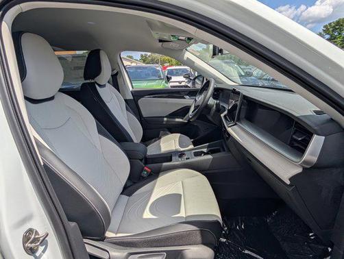 2025 Volkswagen Tiguan 2.0T SE