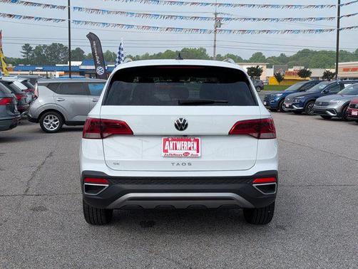 2024 Volkswagen Taos 1.5T SE