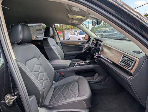 2026 Volkswagen Atlas 2.0T SE w/Technology 4MOTION