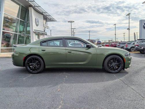 2018 Dodge Charger SXT