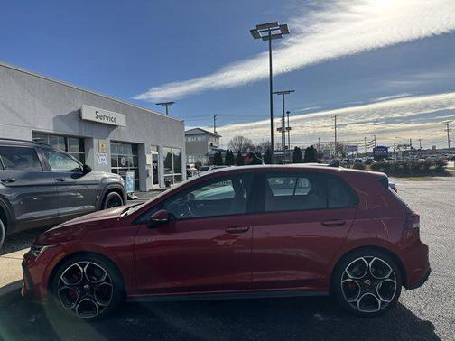 2025 Volkswagen Golf GTI 2.0T S DSG