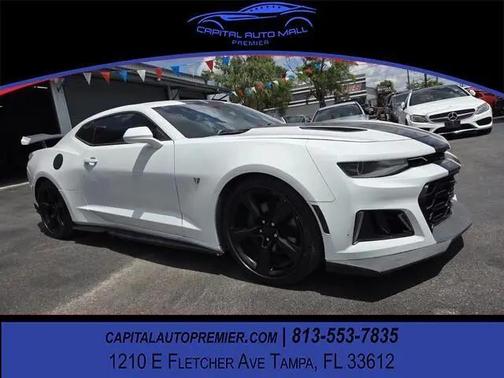 Summit White 2018 Chevrolet Camaro 2SS