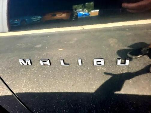 2021 Chevrolet Malibu FWD LT