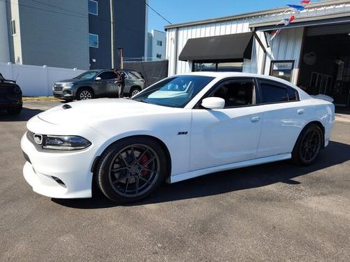 2016 Dodge Charger R/T Scat Pack