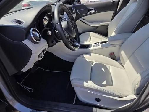 Mountain Gray Metallic 2016 Mercedes-Benz CLA-Class Base