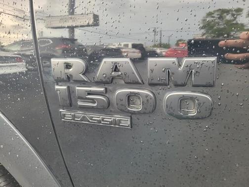 2019 RAM 1500 SLT