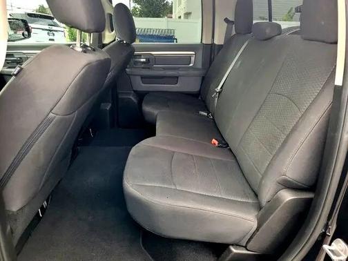 2019 RAM 1500 SLT
