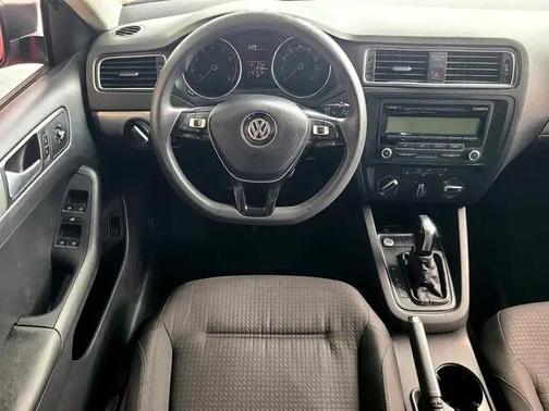 2015 Volkswagen Jetta 1.8T SE