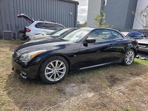 2014 INFINITI Q60 Base