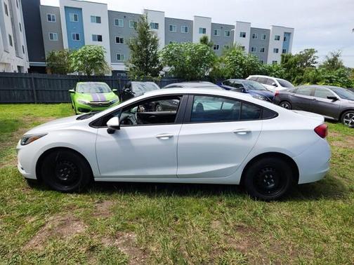 2018 Chevrolet Cruze LS