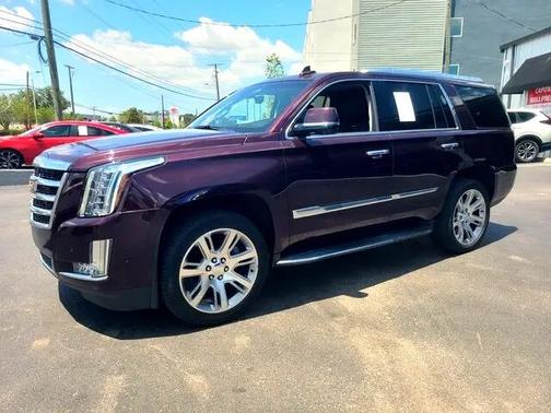 2017 Cadillac Escalade Luxury