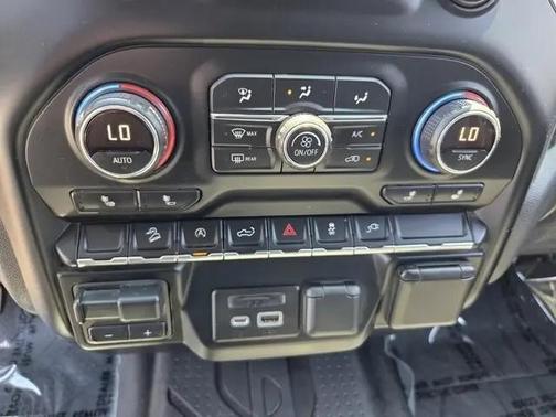 Shadow Gray Metallic 2019 Chevrolet Silverado 1500 LT